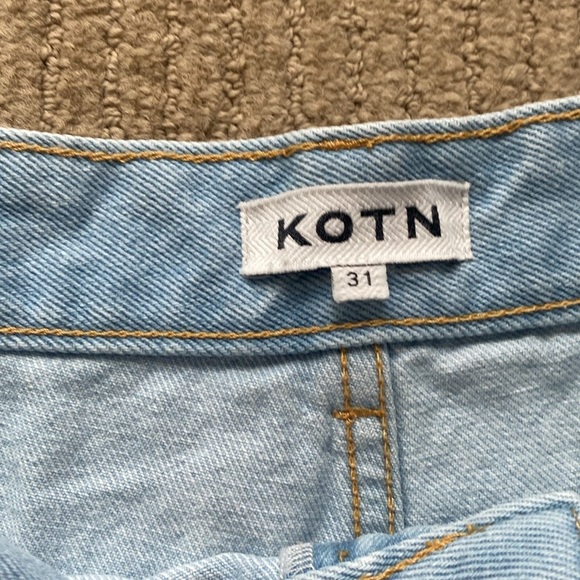 KOTN Antifit Denim Shorts, Light Wash, 31 - Picture 3 of 13